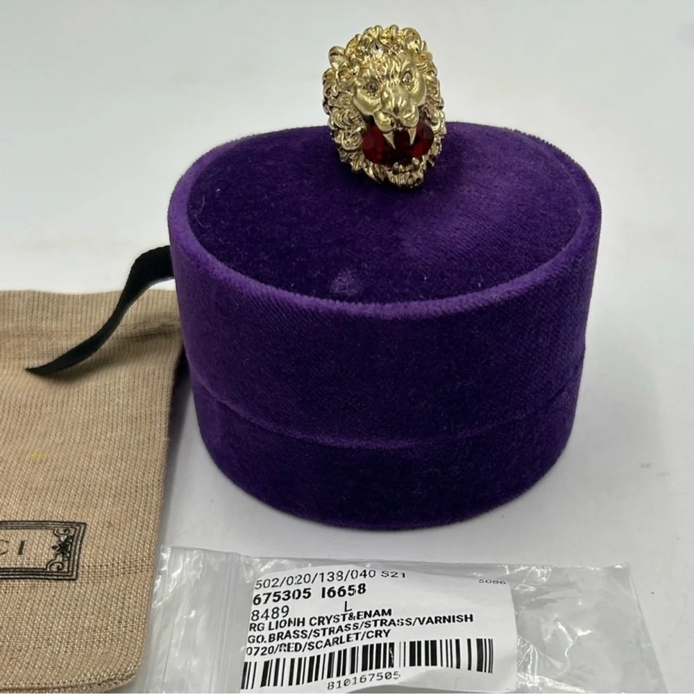 Unisex Gucci iconic Lionhead ring size large/8.5 made in Italy